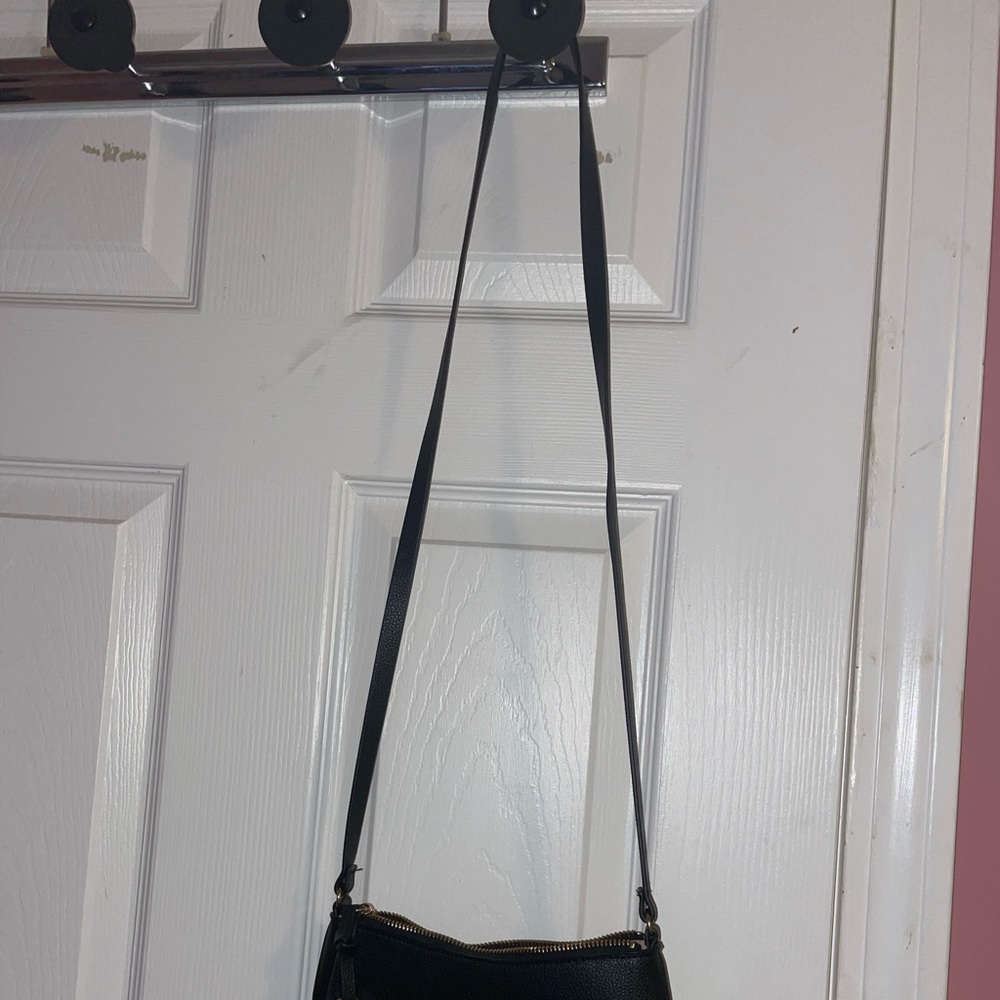 Black body cross purse. Only used once. Great for going out!
